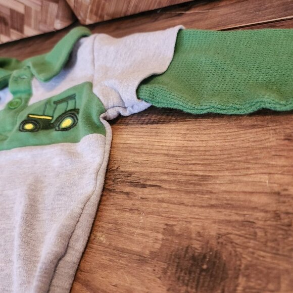 John Deere Baby Boy Size 6 Months Bodysuit One Piece Embroidered Tractor Thermal - Picture 4 of 9